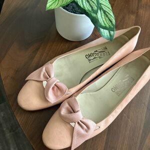 Salvatore Ferragamo Women's Peach Bow Loafers